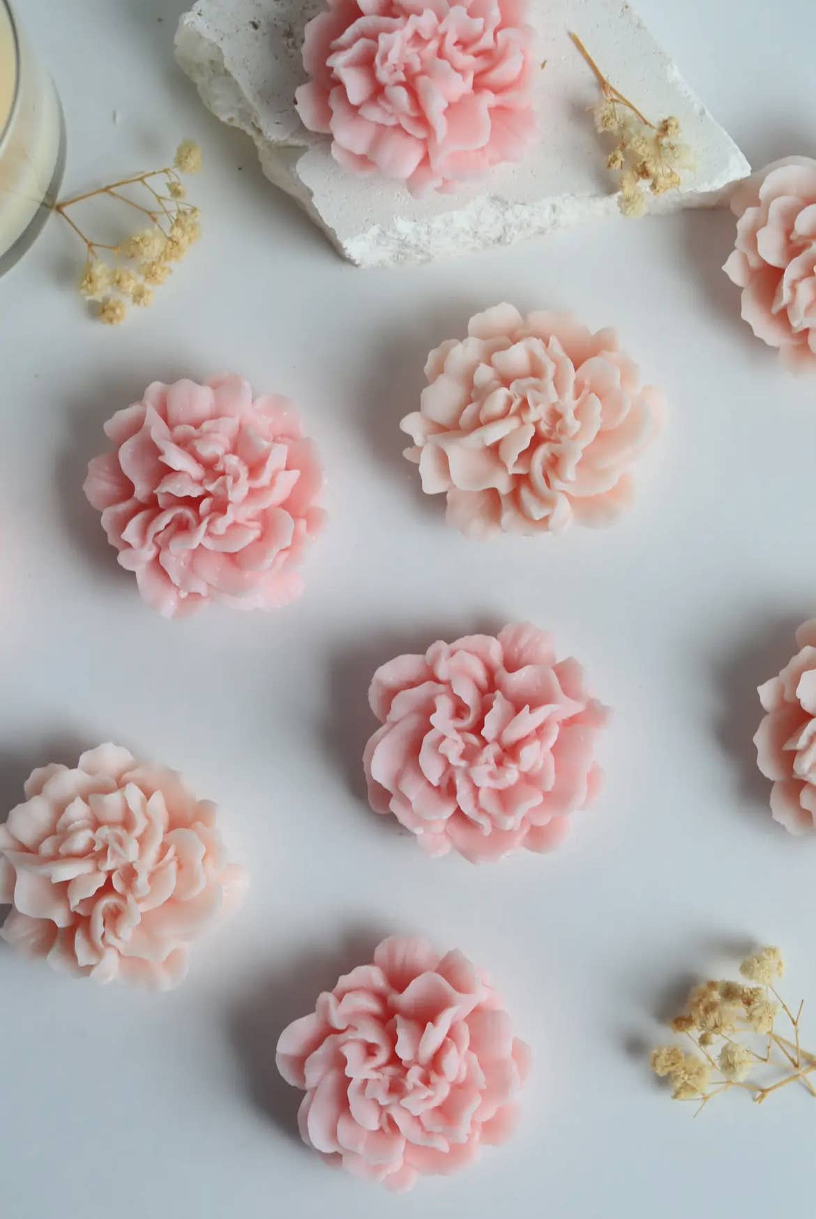 Luceria Candle Co. - Wholesale Jar/Filled Candle - Carnation Candle | Floral Soy Wax Candles | Pink, White3