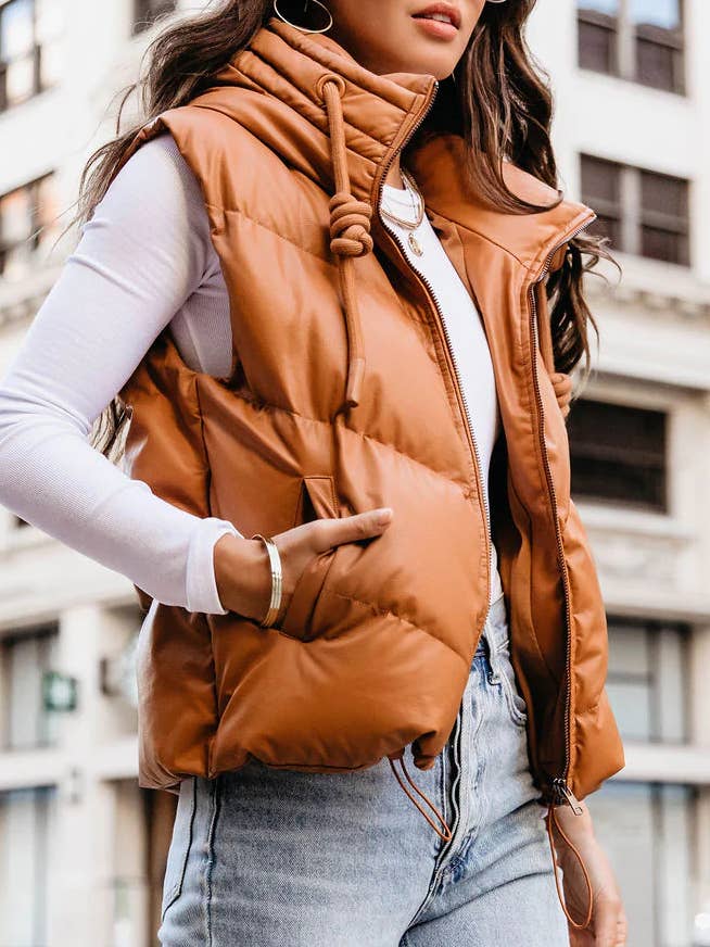 Rosa Clothing - Wholesale Outerwear Vest - Women's - Hooded Puffer Double Slip Pocket Waistcoat0