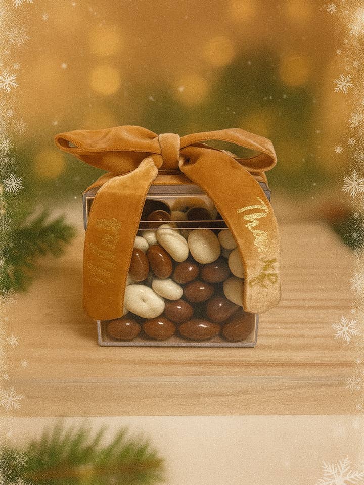 Set di 24 Scatole in Acrilico Trasparente Contenitore Vuoto per Caramelle Festa per la vendita all'ingrosso da parte di Kara Chocolates