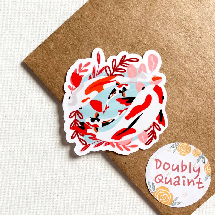 Sticker vinyle poissons Koi natation pour la vente par Doubly Quaint