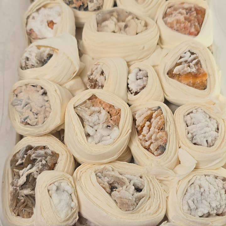 Aquamarine Daydream Wholesale - Wholesale Spiritual Stone/Crystal - 20pc Barite & Calcite ~ Bulk Mineral Specimens ~ Crystals3