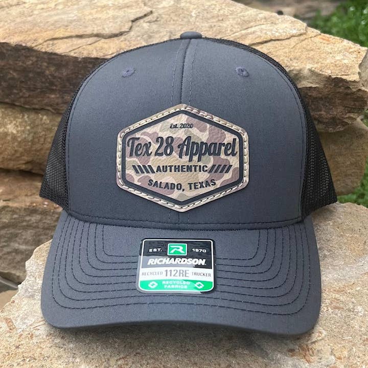 Casquette de camionneur Tex 28 Apparel Camo Patch pour la vente par Tex 28 Apparel