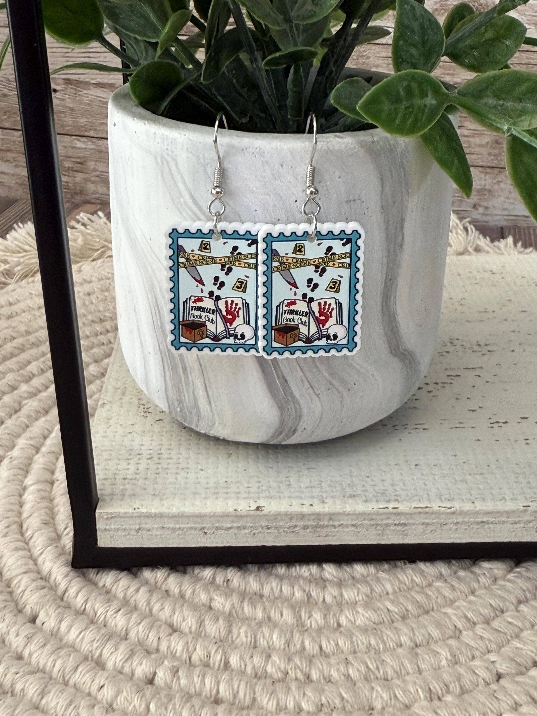 Briar layne - Wholesale Dangle Earrings - True Crime & Mystery Book Club Earrings0