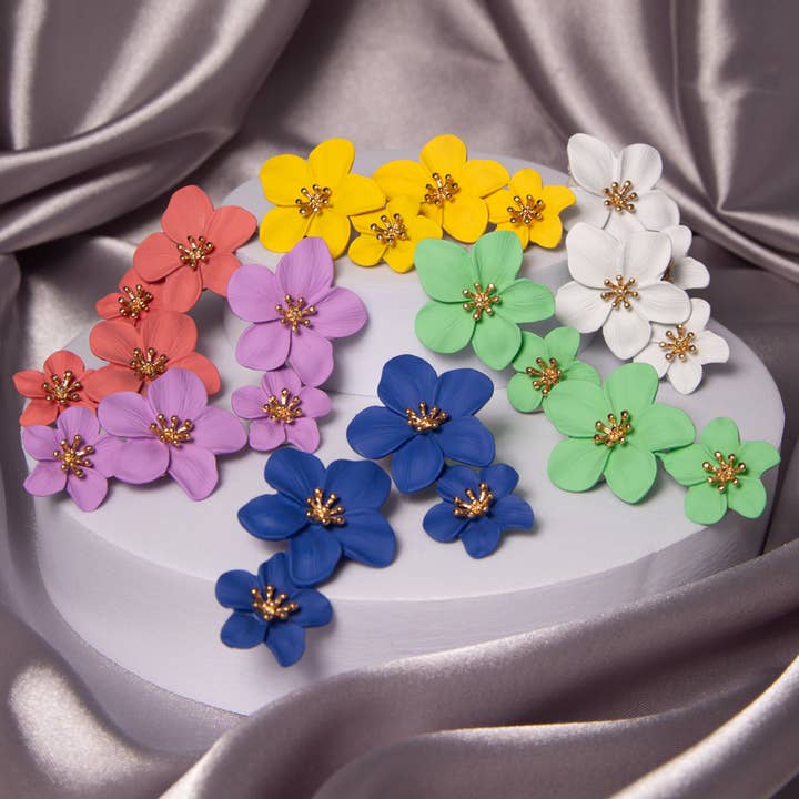SP Sophia Collection - Wholesale Dangle Earrings - Hawaiian Acrylic Alloy Flower Post Dangle Earrings
