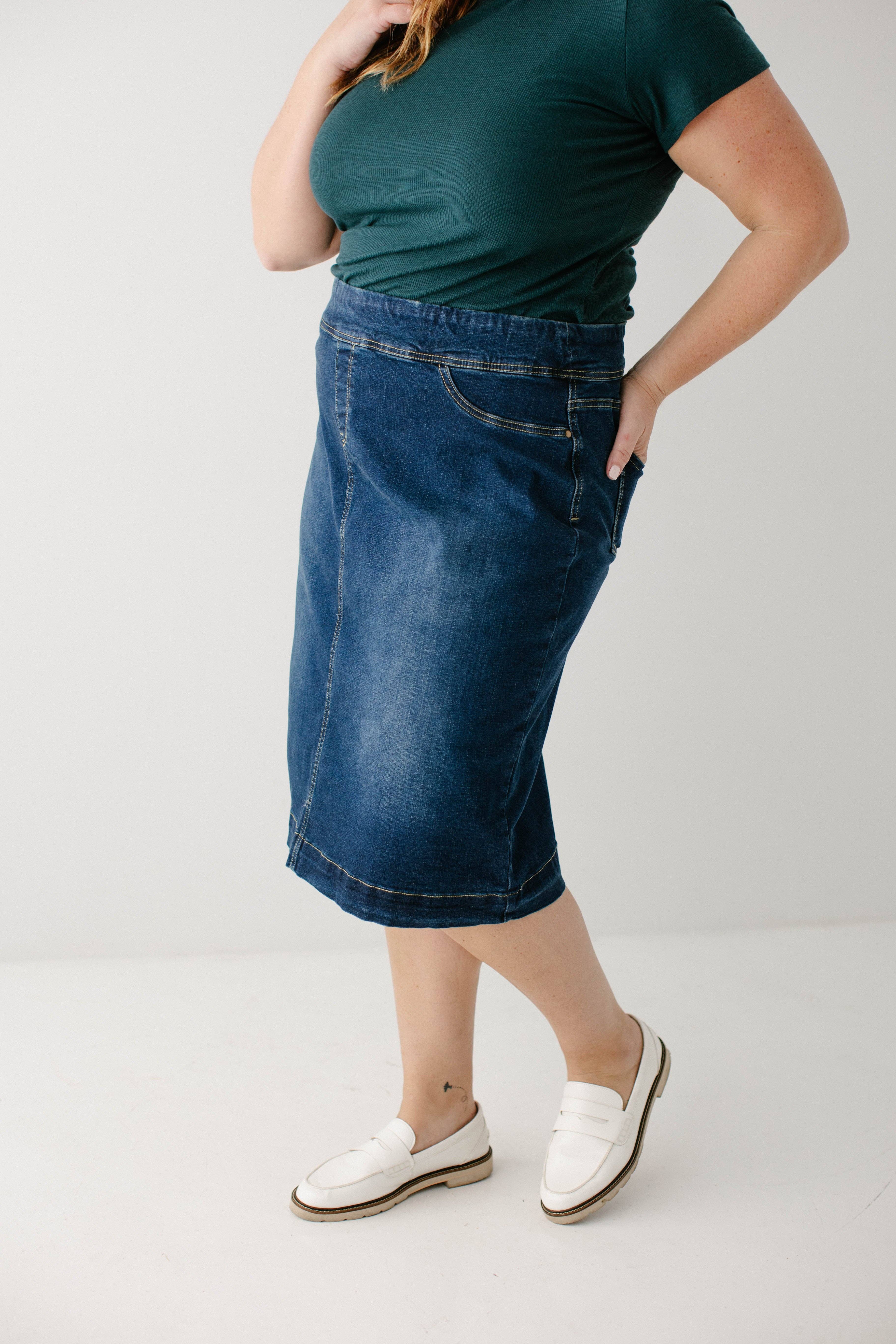 'Sara' Classic Knee Length Dark Denim Skirt for wholesale on Faire8
