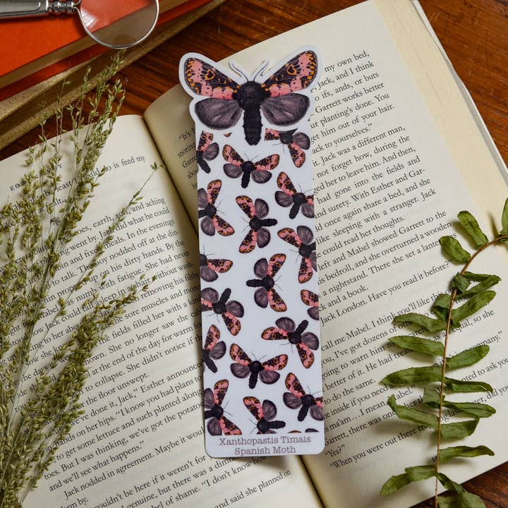 Spaanse roze mot - gestanste bladwijzer voor wholesale door Flying Fawn Studio