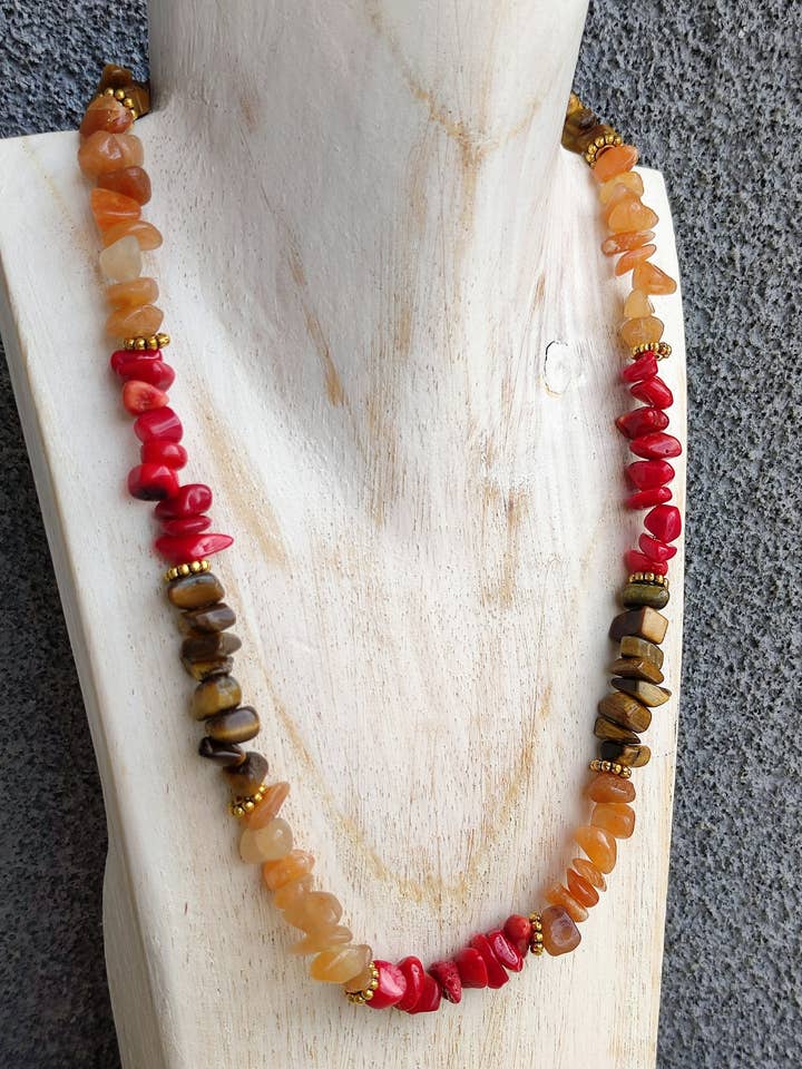 Kristallpärlad halskedja med stenar, choker i stenpärlor för wholesale av LegrosJewelry