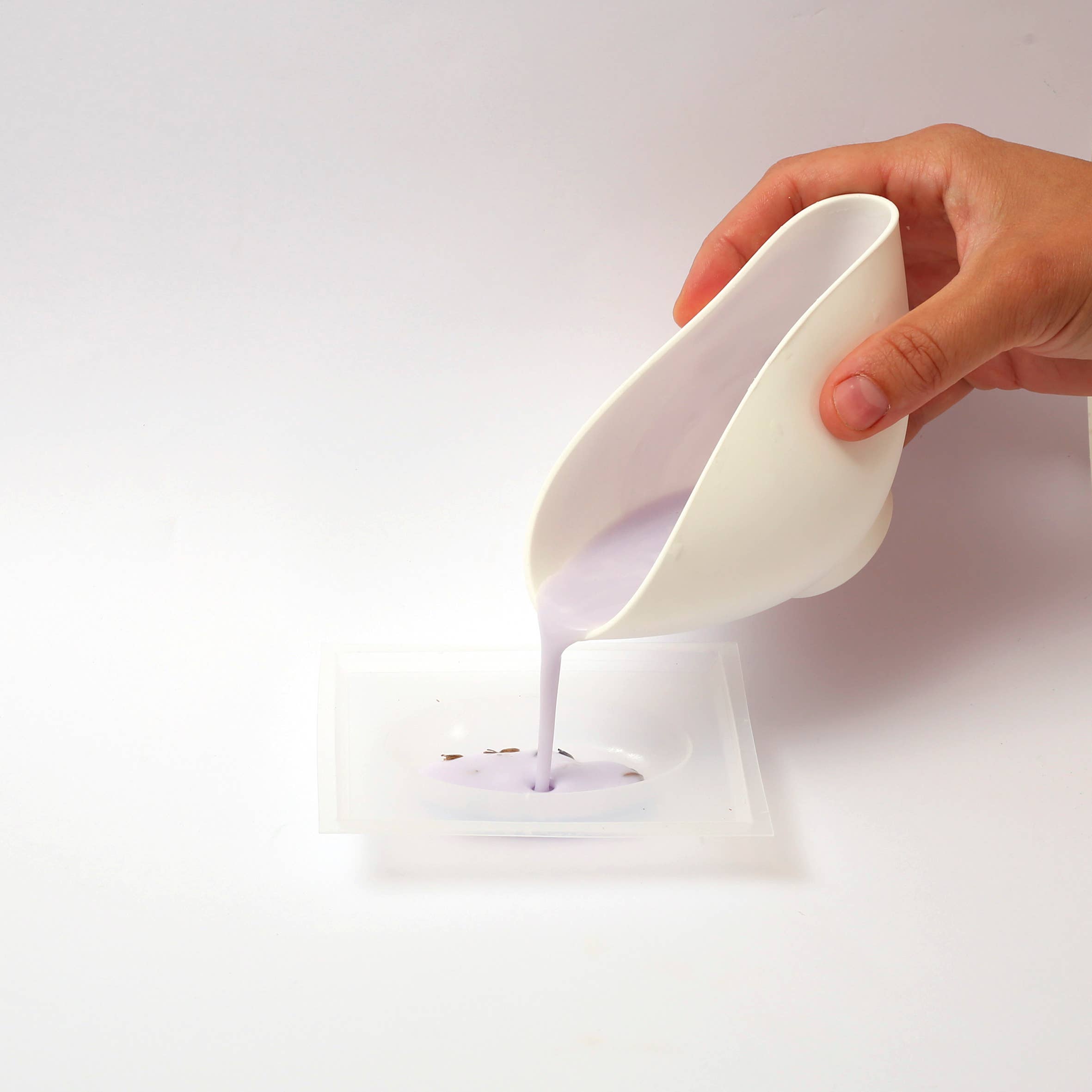 Graine Créative - Wholesale Knitting/Crochet Supplies - LAVENDER SOAP DIY KIT 196 x 144 x 45 mm10