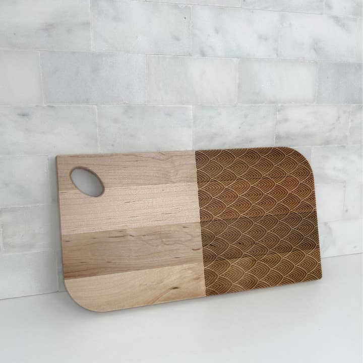 Lucca - Wholesale Cutting Board - Spalted Maple Arches Cutting Board2