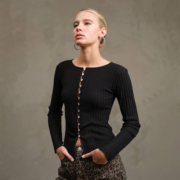 RAISONNEL - Wholesale Knit Top - Women's - Slim Fit Knit Button Top - RTK102913