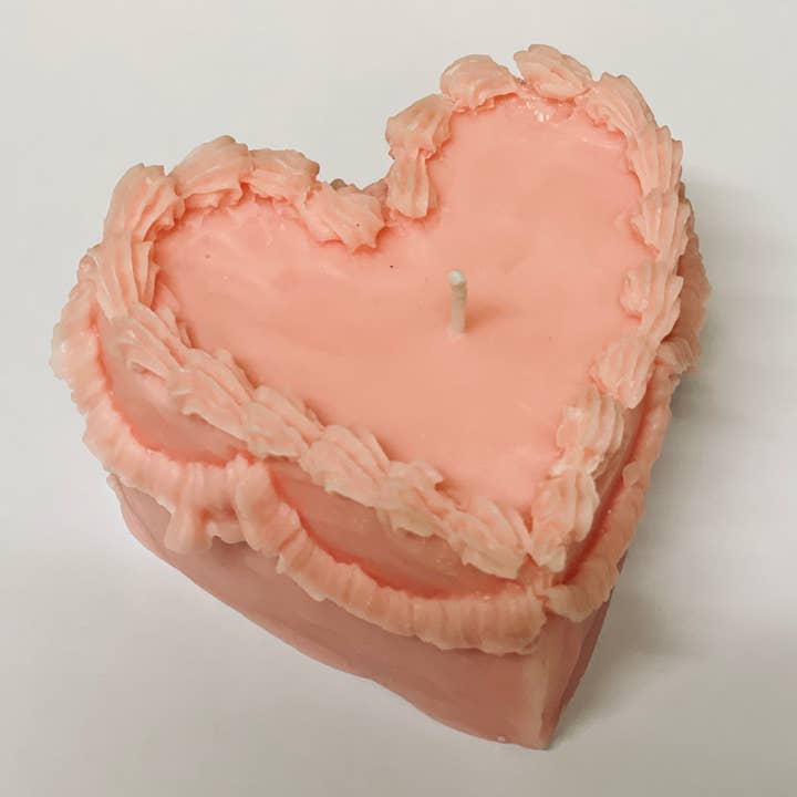 Interlude Candles – wholesale Novelty candle – Heart Cake Candle