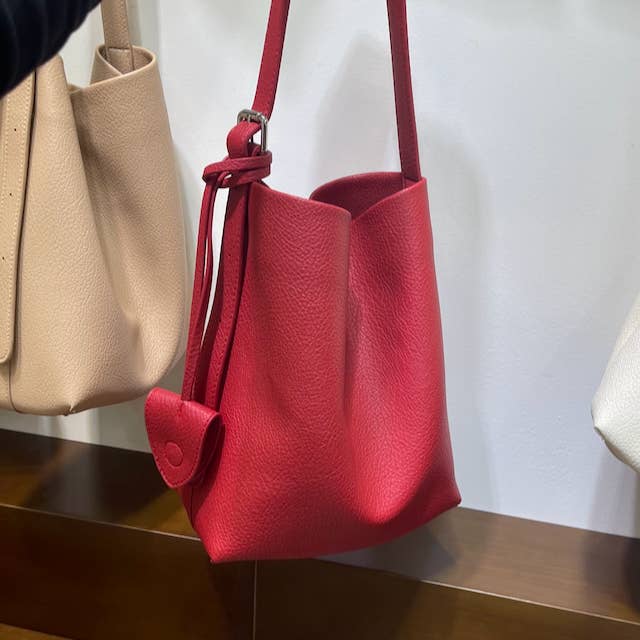 Pretty Persuasions - Wholesale Tote Bag - Women's - P25049 One-Shoulder Tote Bag w/Matching Bag Charm