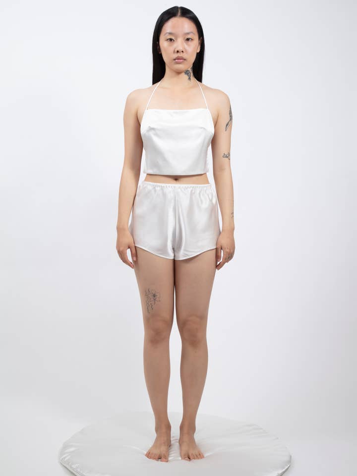 LL.15001 SHORTS WITH SLIT for wholesale by Lieu Le