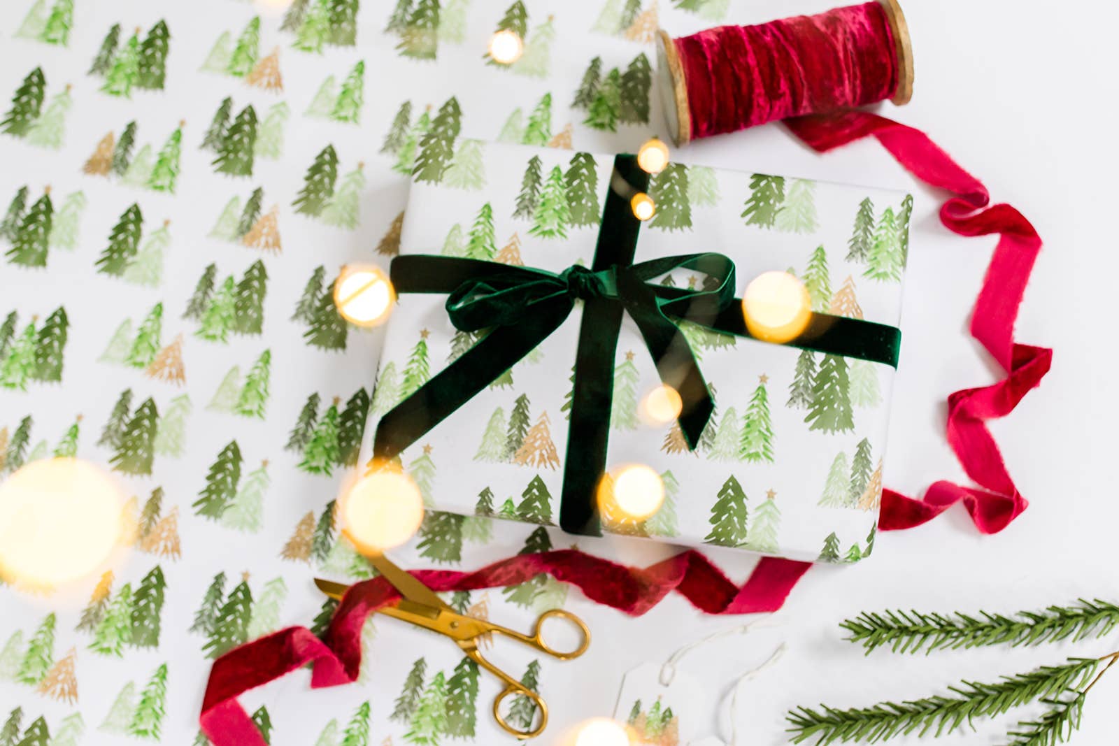 Gert & Co – wholesale Wrapping paper roll – Forest Trees And Gold Stars Gift Wrap | Woodland Christmas5