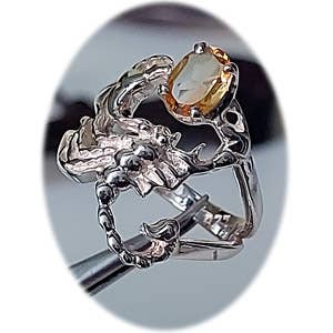 Scorpion Sterling Ring Zodiac Inspired - Gul Topas för wholesale av Crystal Earth Sterling