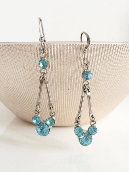 SILVER TOPAS DINGLA ÖRHÄNGEN för wholesale av Minnirella