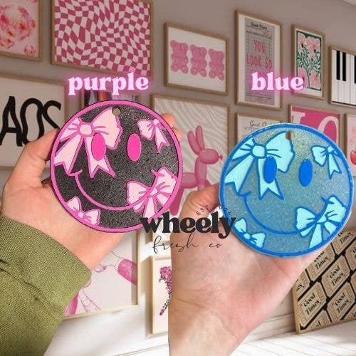 Smiley Bow for wholesale by wheely fresh co