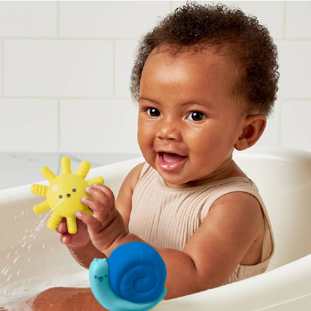 Itzy Ritzy - Wholesale Baby Bath Set - Kids & Baby - *NEW* Itzy Splash Gift Set™ Soft Bath + Water Toys7