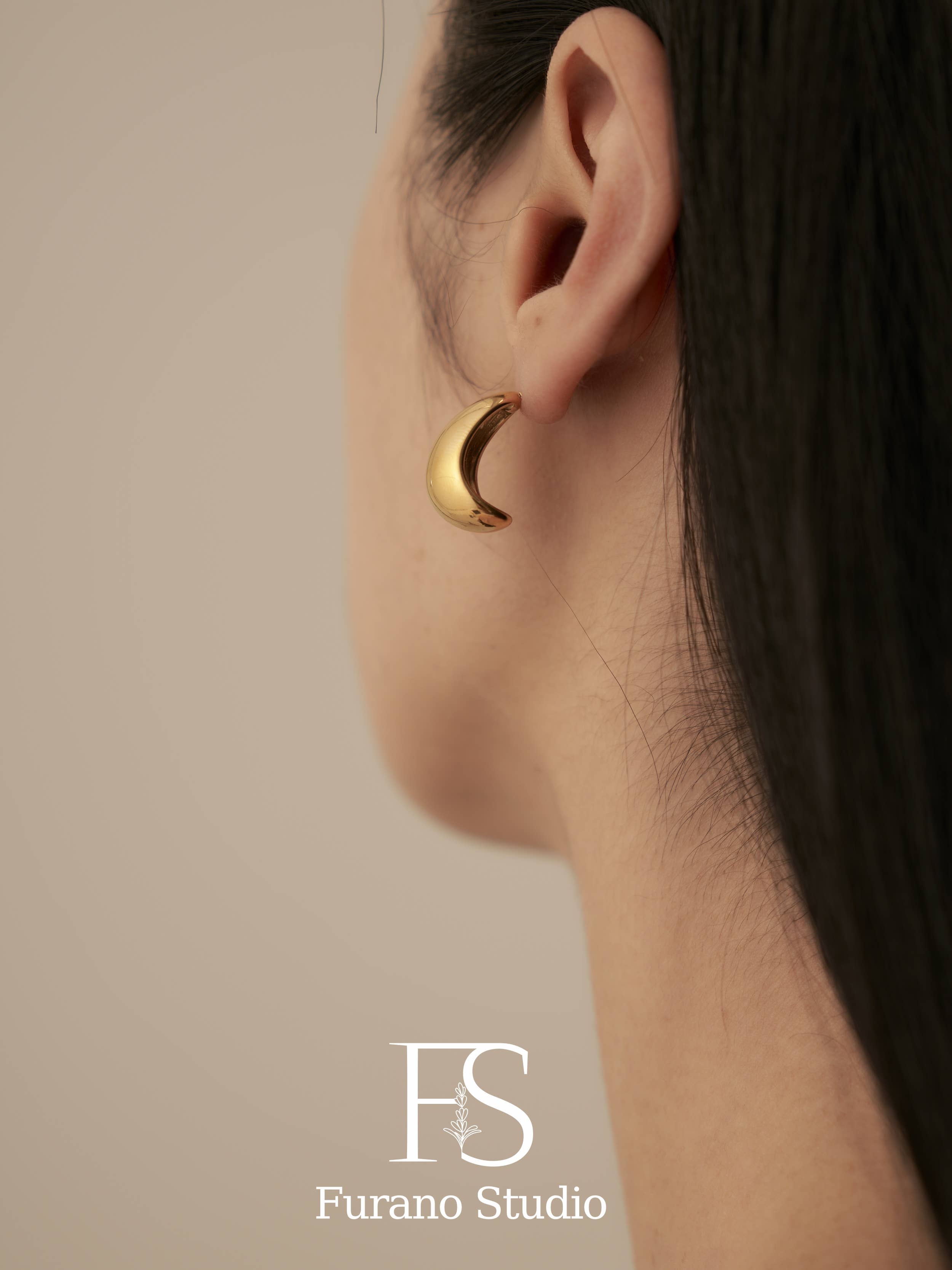 Furano Studio - Wholesale Dangle Earrings - Gold Matte Stud Earring, Gold Half Hoop Earrings3