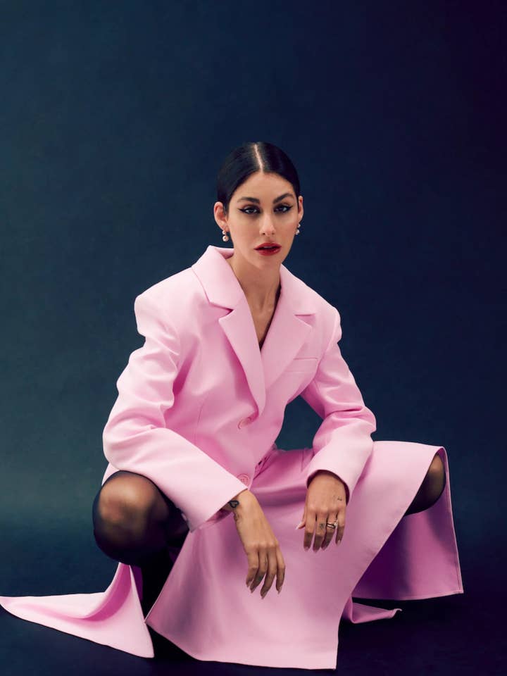 Jupe courte asymétrique (vente finale) pour la vente par NOCTURNE