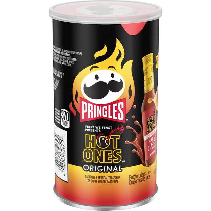 Pringles Hot Ones Original Hot Sauce 2,5oz 12 st voor wholesale door Long Island Candy Factory