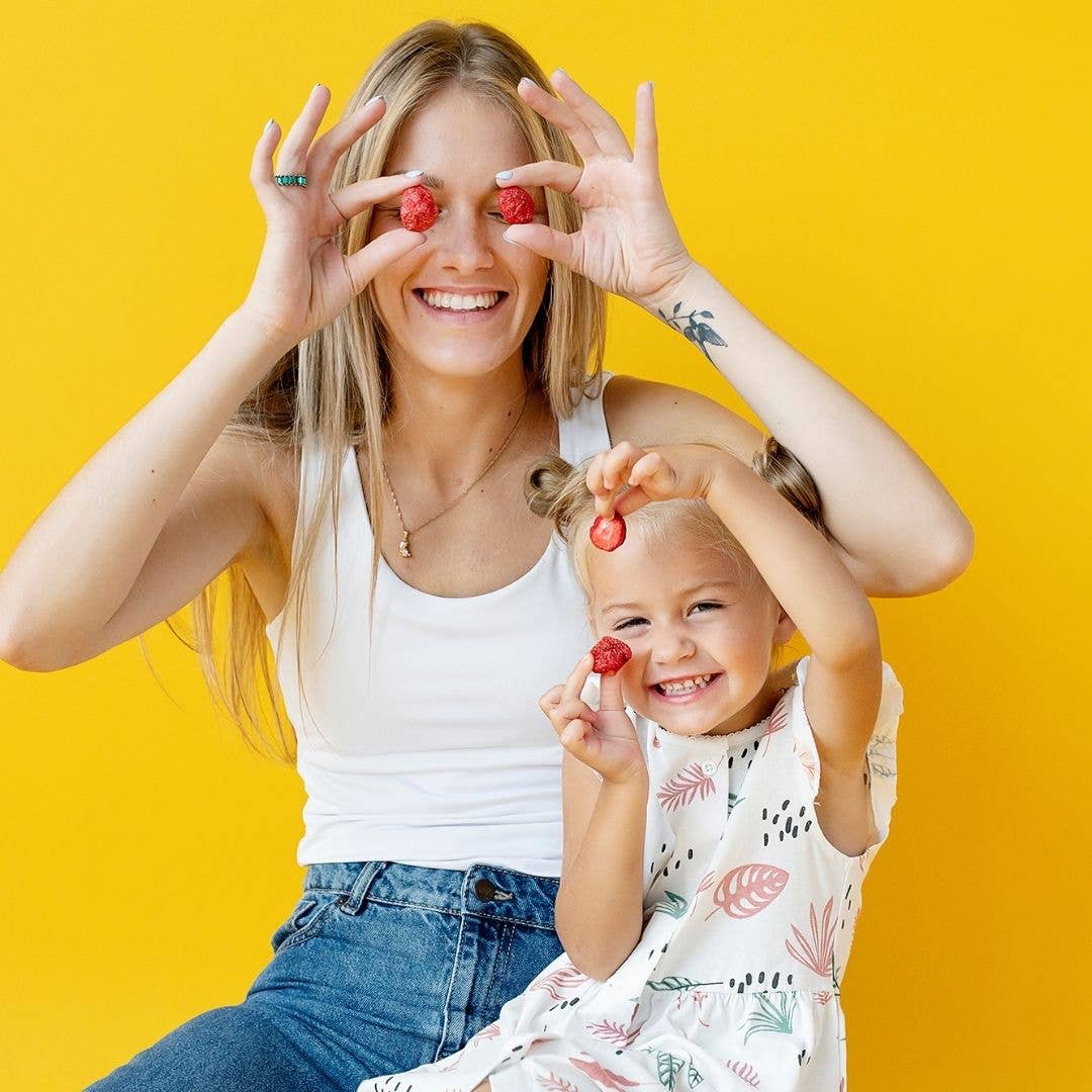 NutriBoom - Wholesale Dried/Dehydrated Fruit - Freeze Dried Strawberries: 17g and 35g packs9