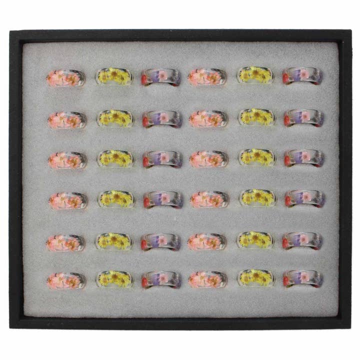 Cottage Color Dried Flower Rings Display for wholesale by ZAD