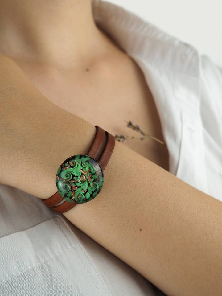 Zosma Bracelet Handmade Murano Glass Jewelry Lampworking for wholesale by Drusilya Glass Art