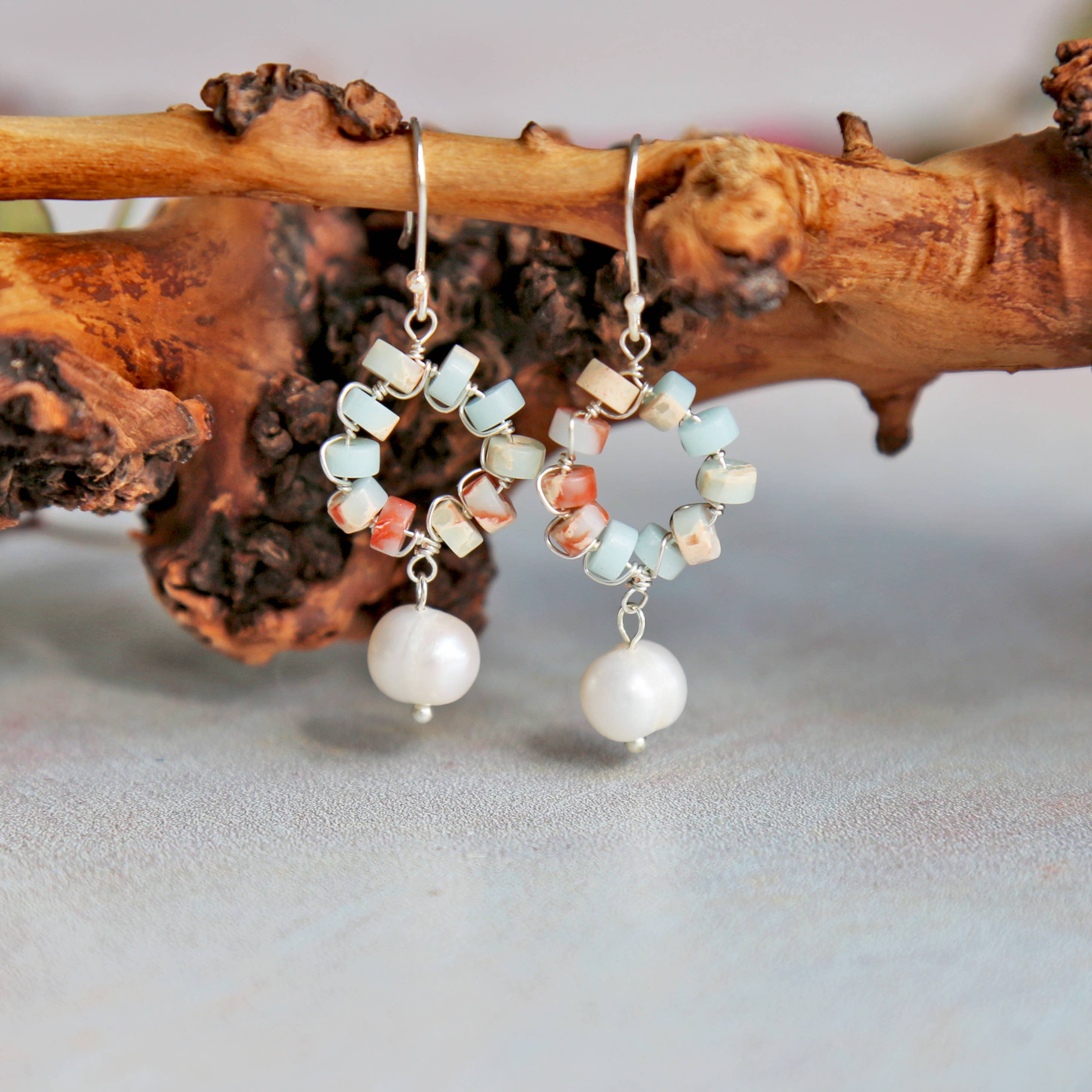 IST Jewelry - Vendita all'ingrosso Orecchini pendenti - Orecchino a cerchio con perline Heishi2