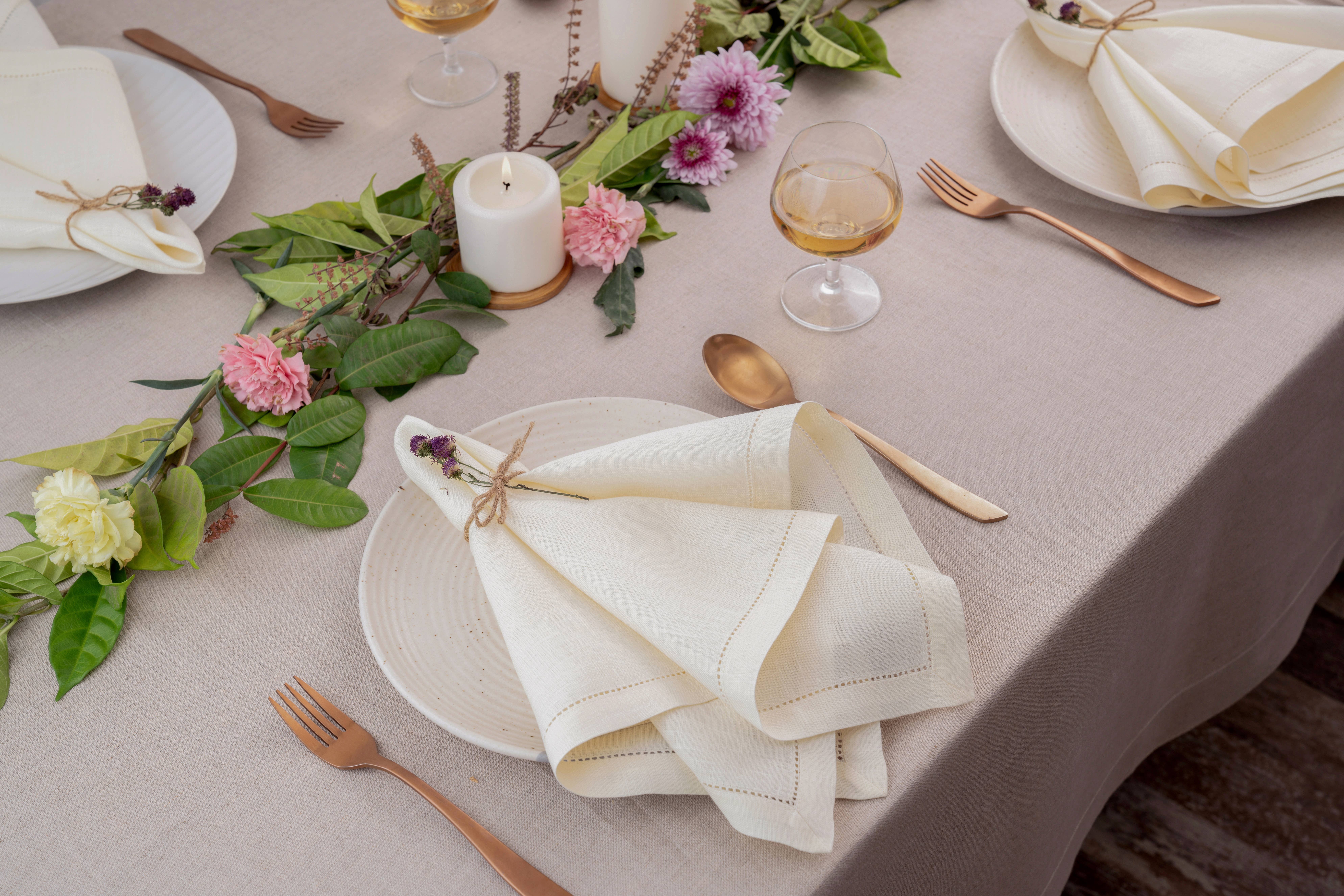 D'Moksha - Wholesale Dinner & Cloth Napkin - Ivory Linen Dinner Napkins 20 x 20 Inch - Hemstitch2
