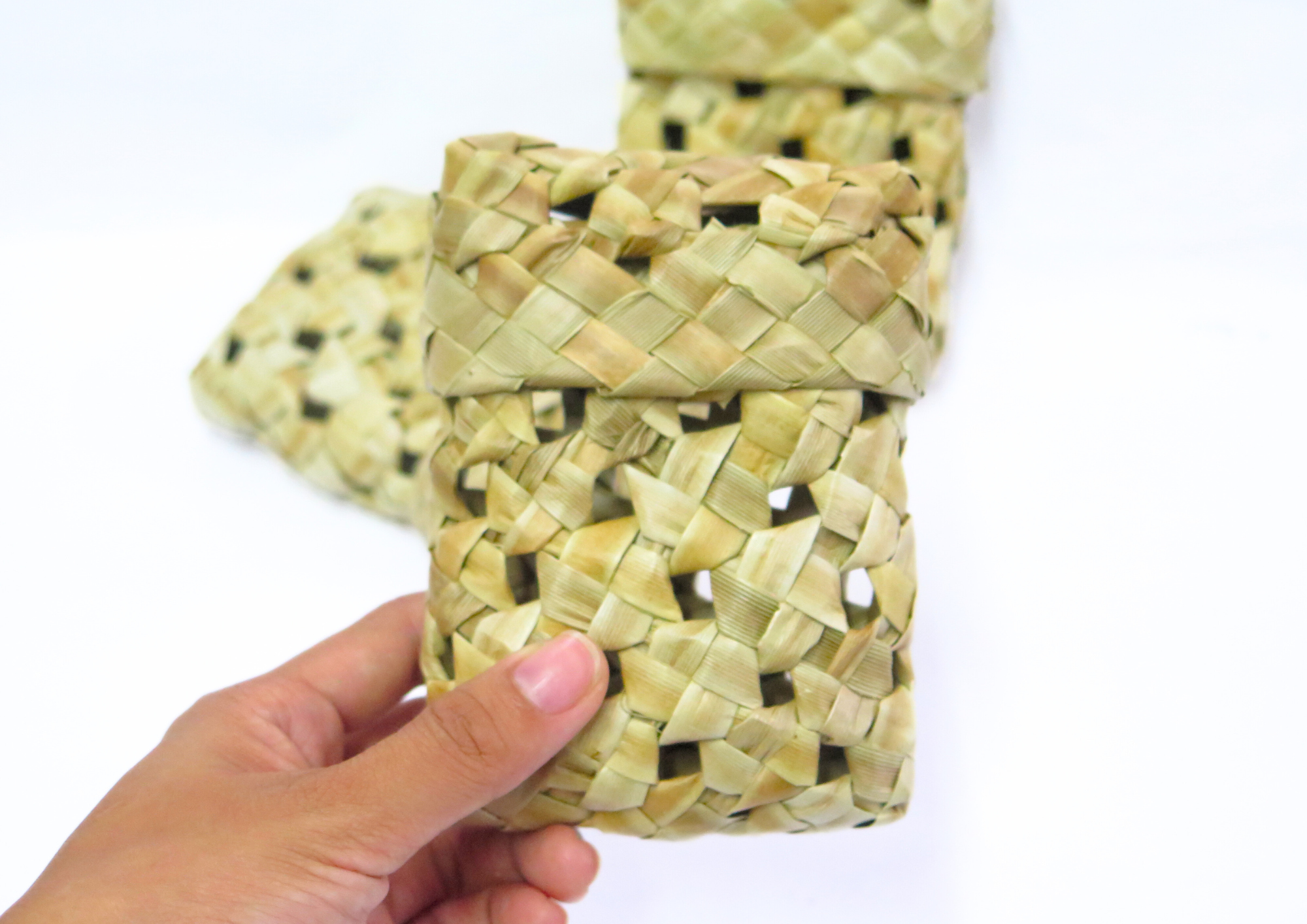 No Furries Delights – wholesale Pet toy – Not cat/dog – BULK Palm Pocket with Holes1