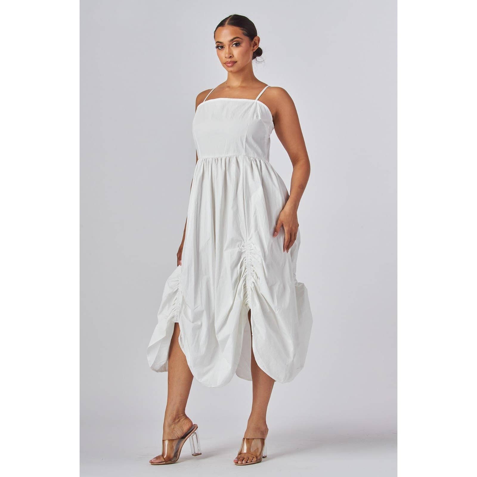 Black Pearl Clothing - Wholesale Jurk - Dames - VERZAMELD IN GENADE JURK1