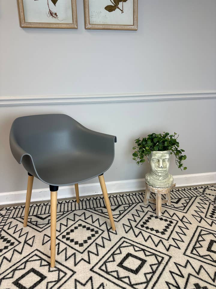 Uppsättning av 4 moderna stolar med bok trä ben för wholesale av Vagabond Vintage