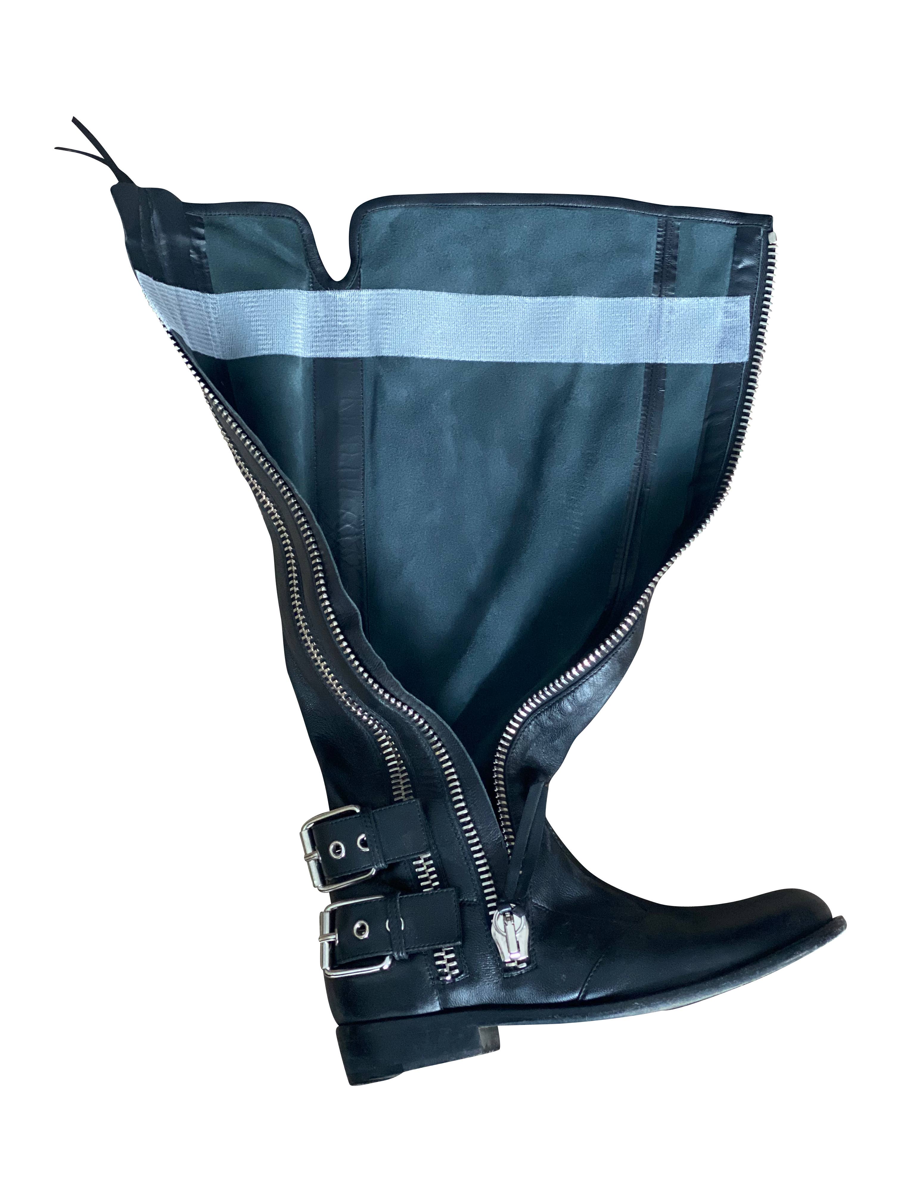 Fashion First Aid - Wholesale Shoe Accessories - Boot Stay: hook/loop sag preventers keep boots up1