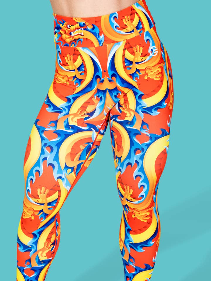 Legging Slay Dragon CT Free Next Level, nouveau et amélioré pour la vente par GRRRL