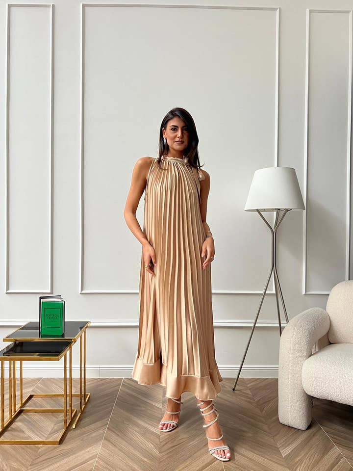 LORIANE - Wholesale Dress - Women's - 7207/61118 Pleated long dress