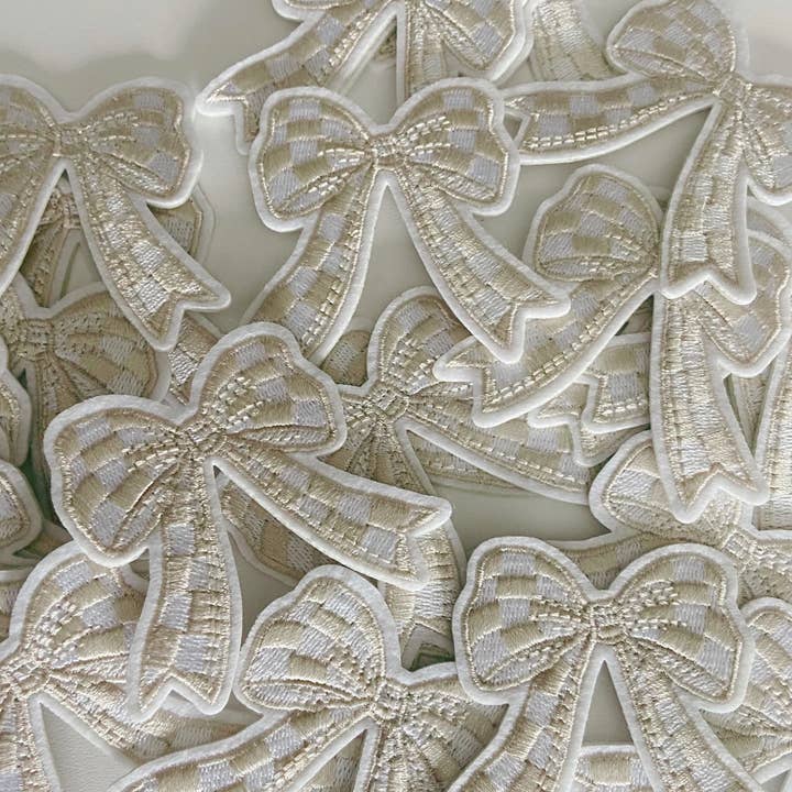 TEELUX - Wholesale Patch - 2" Checkered BEIGE Bow - Embroidered Hat Patch1