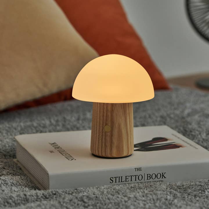 Gingko Design - Wholesale Accent/desk lamp - Mini Alice Mushroom Lamp13