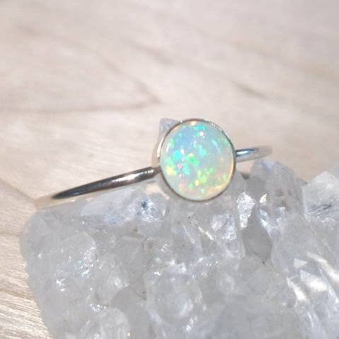 A Wild Violet – Großhandel Einzelstein-/Solitär-Ring – Stapelring des Opals3