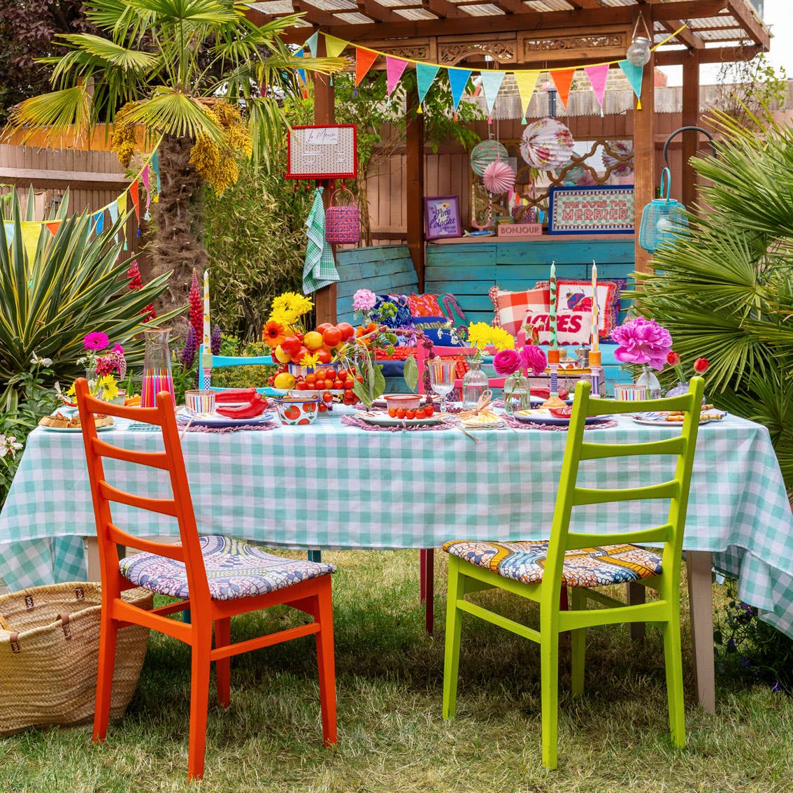 Talking Tables UK - Wholesale Bunting/garland - Rainbow Fabric Bunting | 3m |10