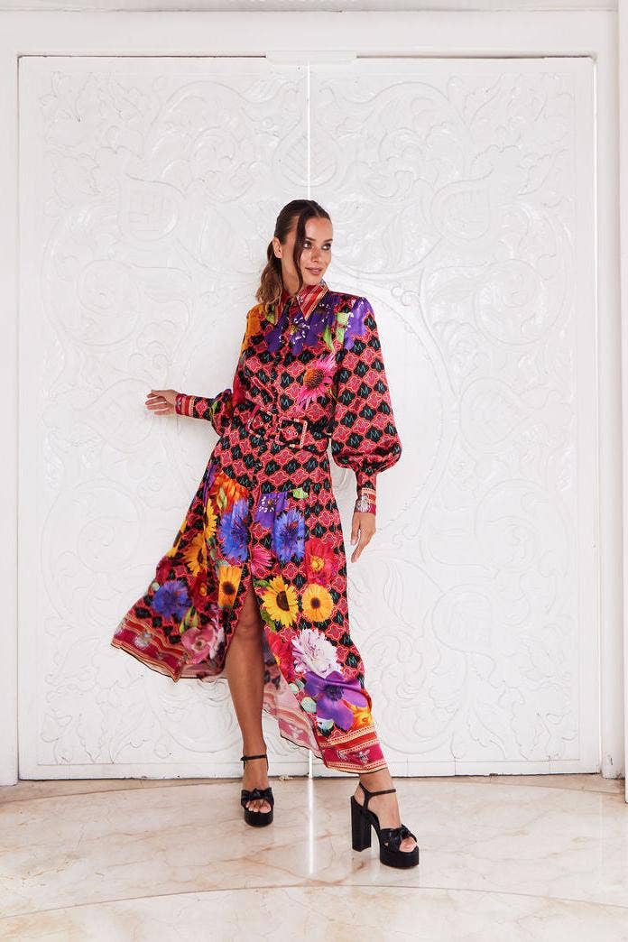 MACKENZIEMODE – Engroshandel Kjole - Dame – KEJSERINDE SILKE MAXI ~ HEMMELIG HAVE7