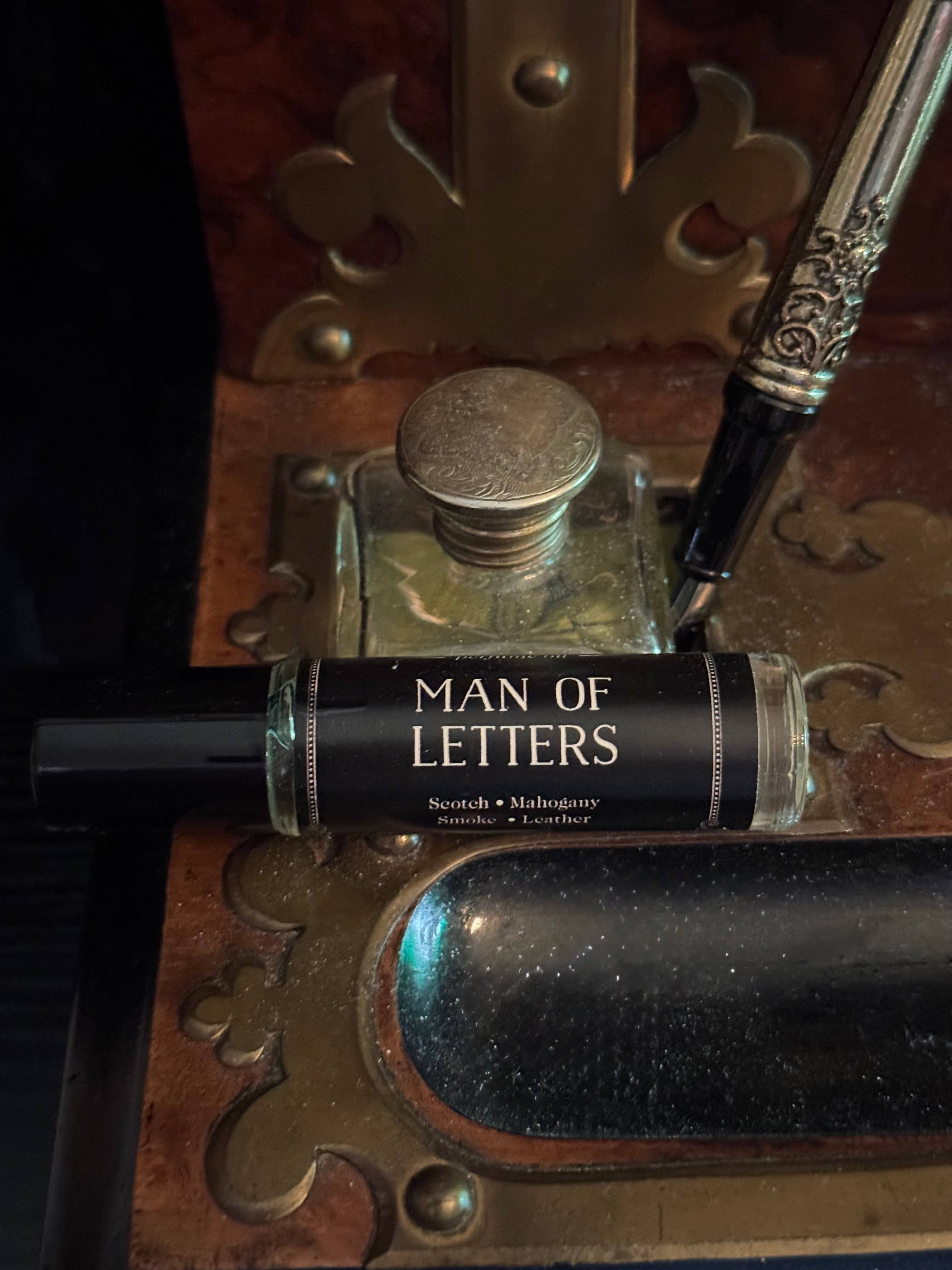 Seance – Großhandel Roll-on-Duft – Mann der Briefe (Scotch & Leder)8