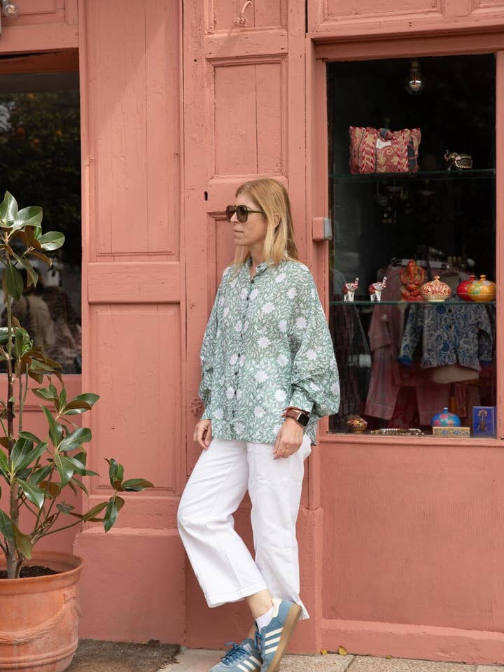 AISHA GRÖN TOPP för wholesale av Sanjanaandme