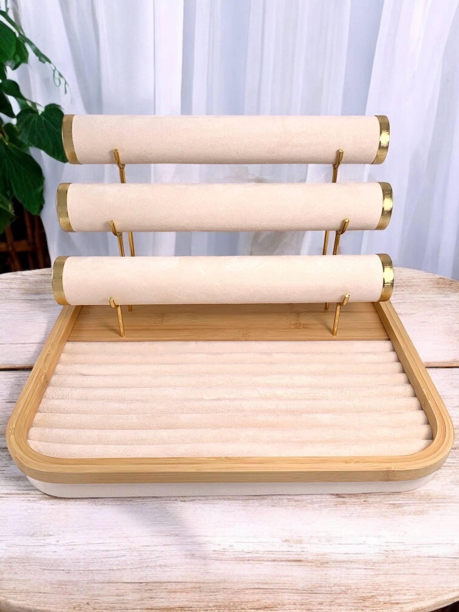 Beige 3-tier display stand (40x33x25cm) RY27 for wholesale on Faire1