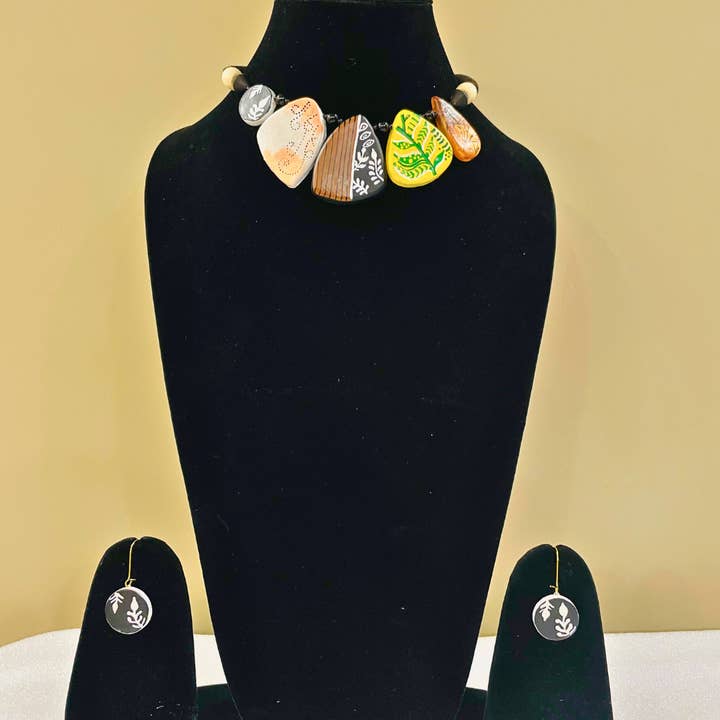 House of Kraft Jewelry & Accessories - Wholesale Jewelry Set - Floral Jewelry Set | Clay Jewelry | Yellow Forest Jewelry9