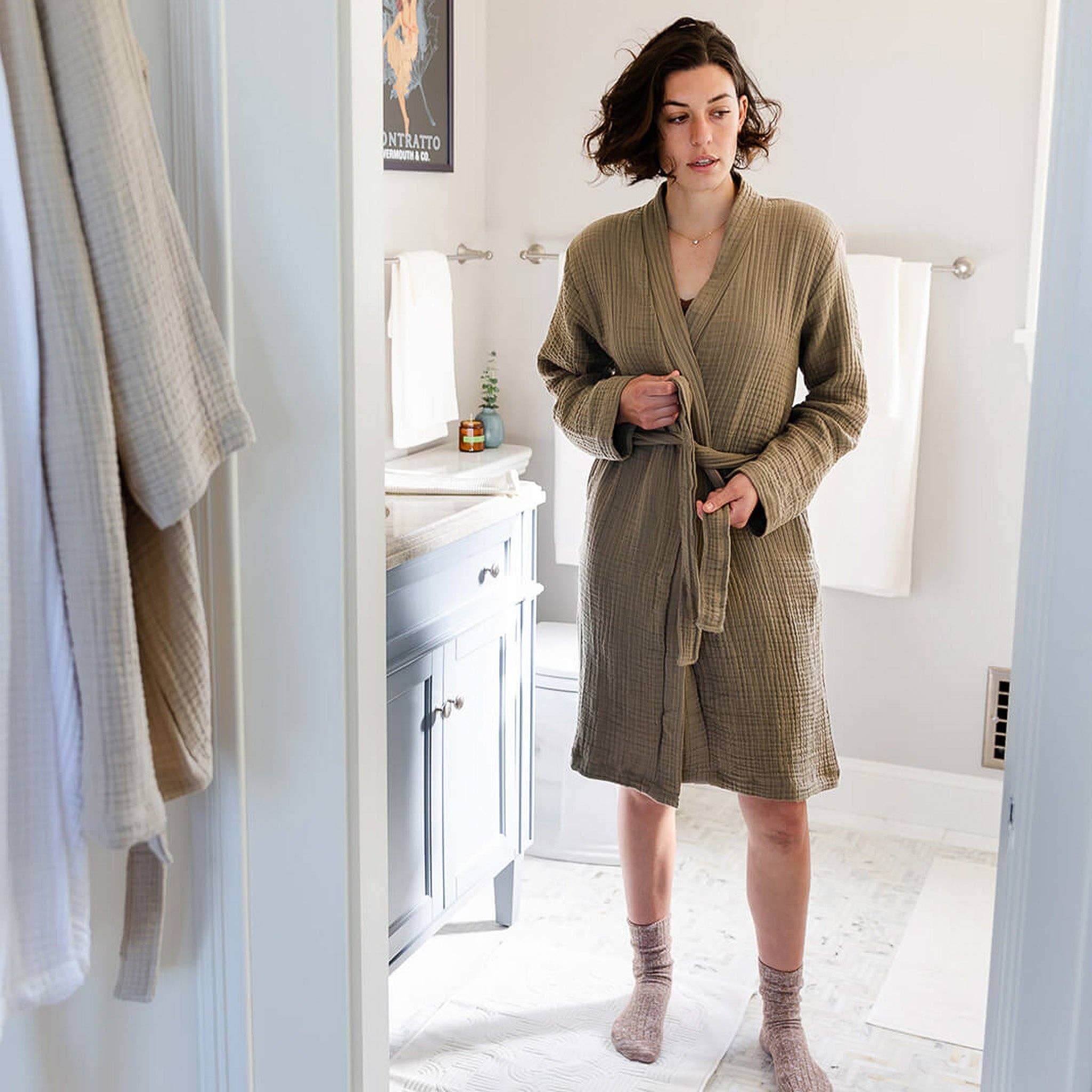 Pine & Palm Home - Wholesale Robe - Unisex - OEKO-TEX® Turkish Cotton Soft Muslin Breathable Bathrobe4