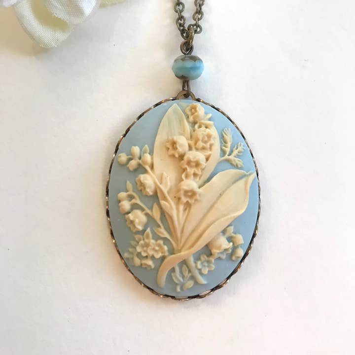 Botanical Bird - Wholesale Pendant/Charm Necklace - Light Blue Lily Of The Valley Cameo Necklace, large cameo