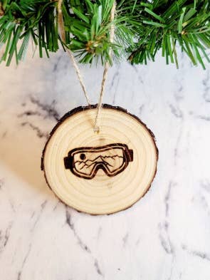 Wintersport sneeuwbril ornament, skiën en snowboarden voor wholesale door The Dungeon Rose