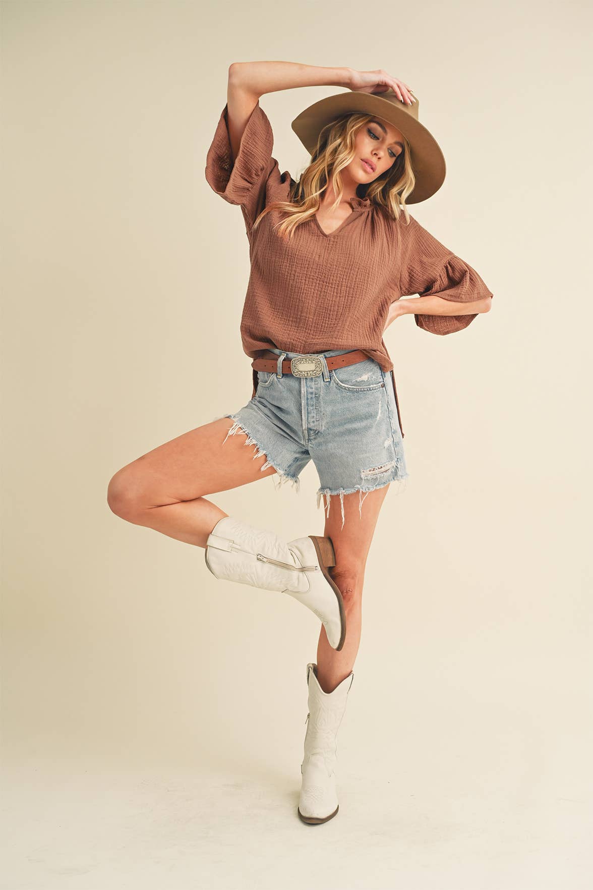 AEMI + CO - Wholesale Blouse - Women's - 8258DK Tes 3/4 Sleeve Ruffle Top 611