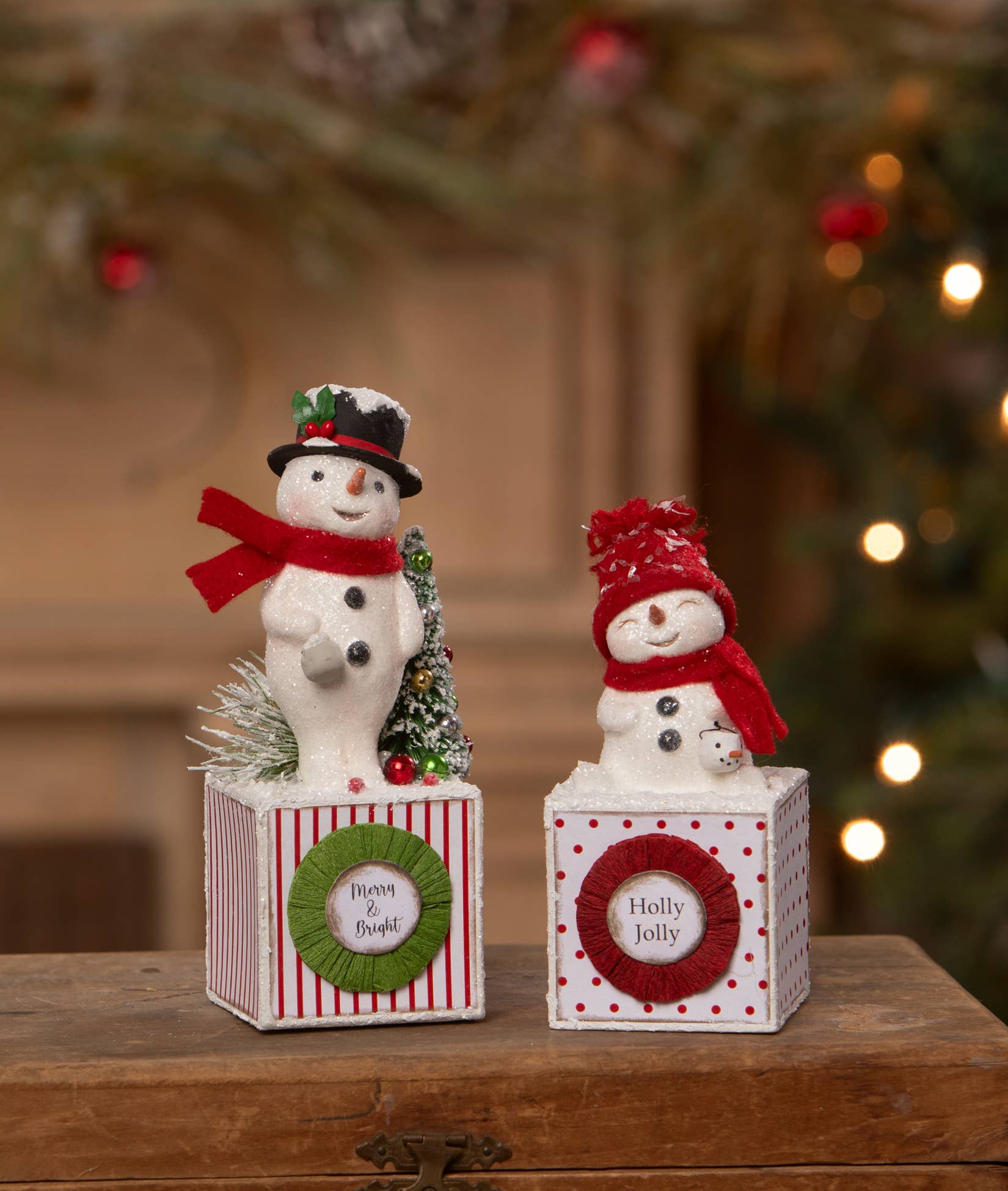 Bethany Lowe Designs - Wholesale Decorative Figurine - Merry & Bright Snowman2